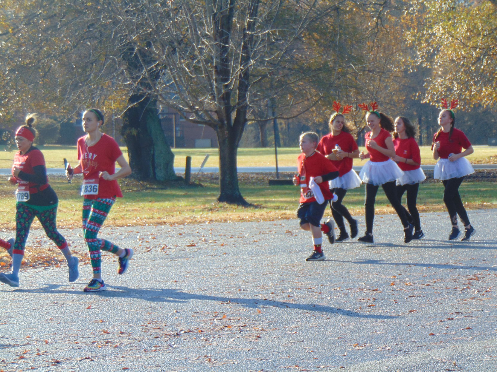 Jingle Run 5K (39).JPG